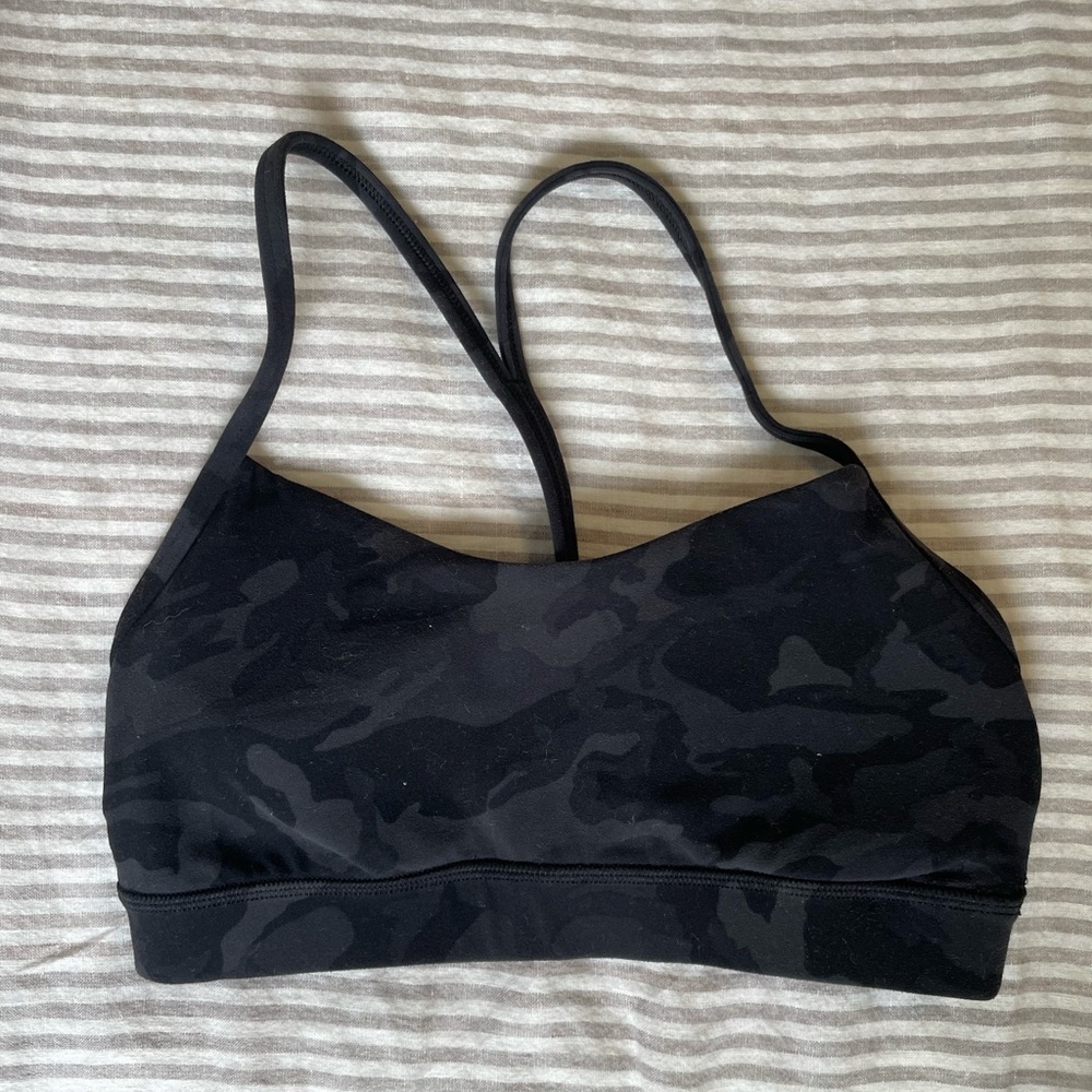 Lululemon sports bra